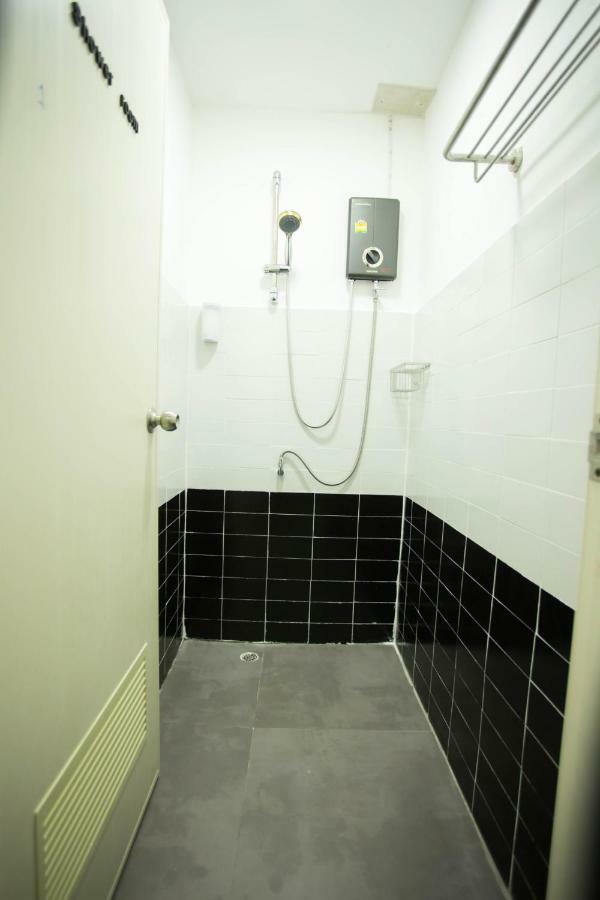 Hostel Yha Thapae Station Čiang Mai Exteriér fotografie